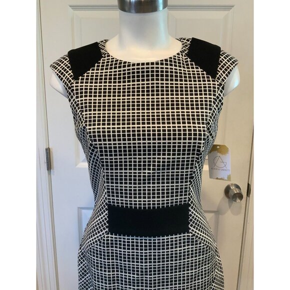 Cue Black & White Geometric Patterned Dress, Size 10 (AUS) Small (US), NWT! $295 - Picture 2 of 9